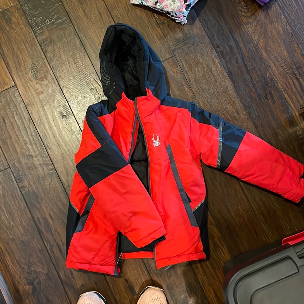 Like new Boys Spyder Ski Jacket